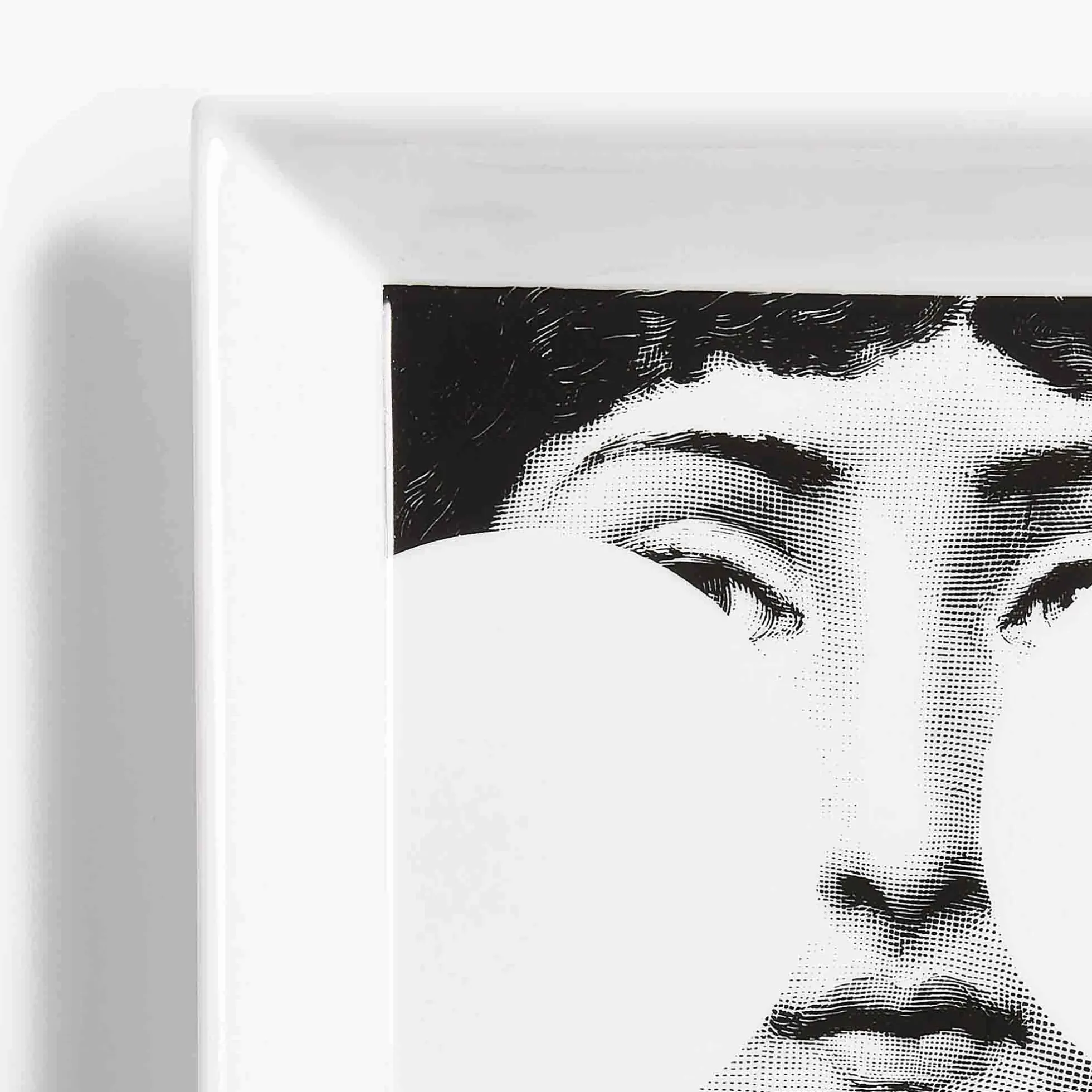 Piatto Quadrato Tema e Variazioni N.149 - Fornasetti