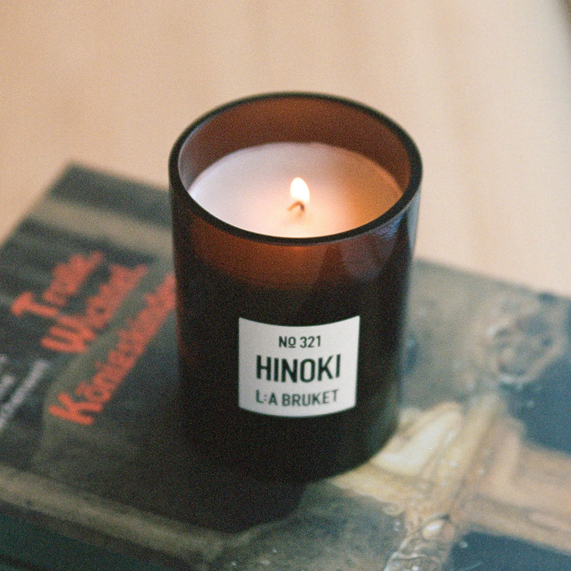 321 Scented Candle Hinoki - L:A Bruket