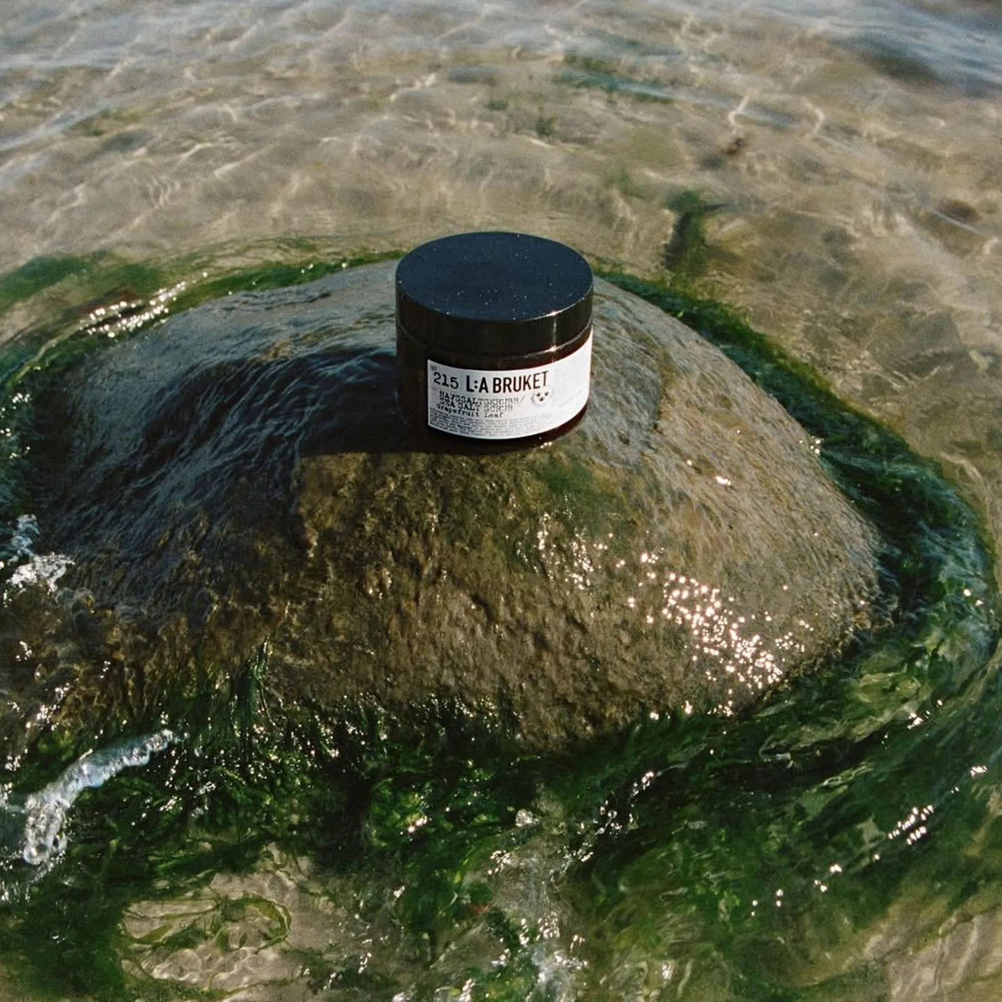 063 Sea Salt Scrub Sage/Rosemary/Lavender - L:A Bruket